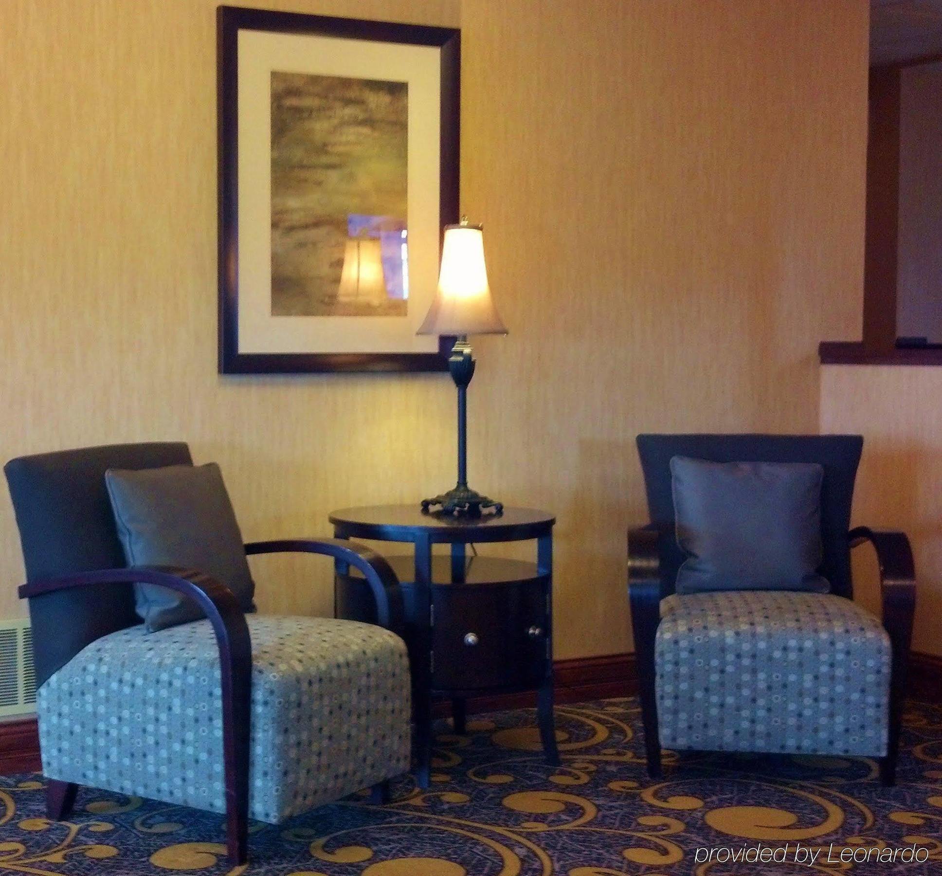 Holiday Inn Express Deforest By Ihg מראה חיצוני תמונה
